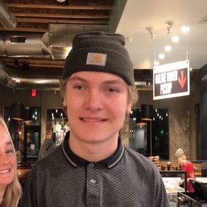 Meet your Posher, Tanner